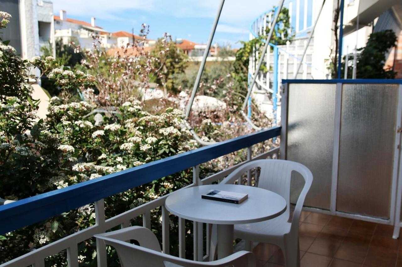 Seaview- 2 Space - Selfcatering Apartment - Helen No 3 Xiropigado Luaran gambar